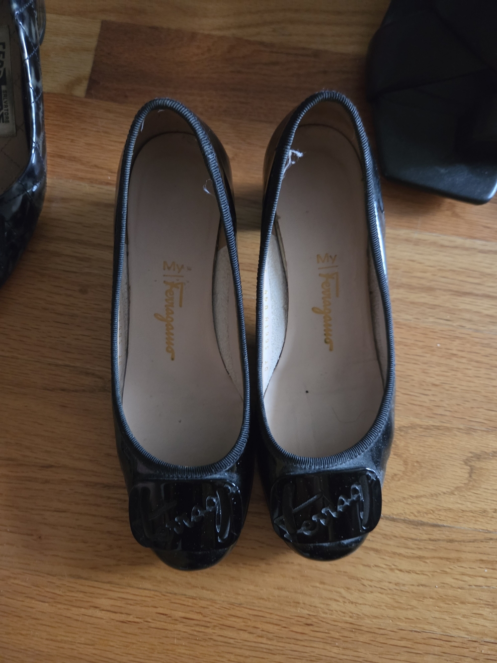 Salvatore Ferragamo Black Patent Logo-Plate Ballet Flats